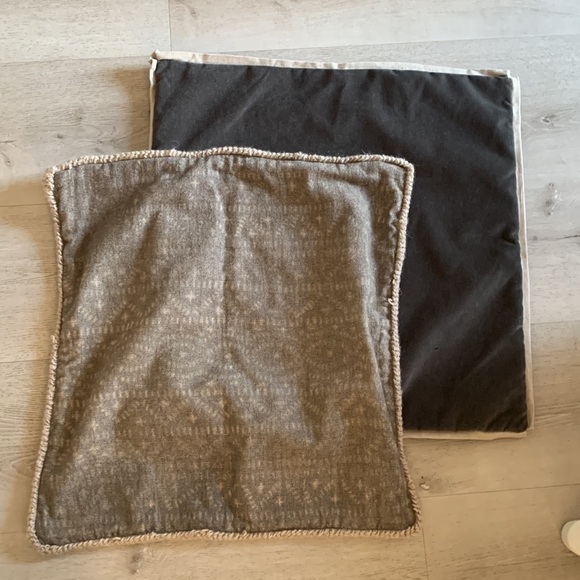 Lacefield‎ Designs velvet pillow cover (set of 2) gray tan edge trimmed accent